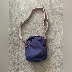 MEC UNISEX MESSENGER CROSSBODY BAG